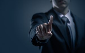 Как заработать на электриках или Блеск и нищета посредничества