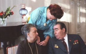 Посоветуюсь с женой... как бабушку порадовать!