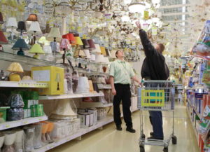 Что должен знать продавец электрики