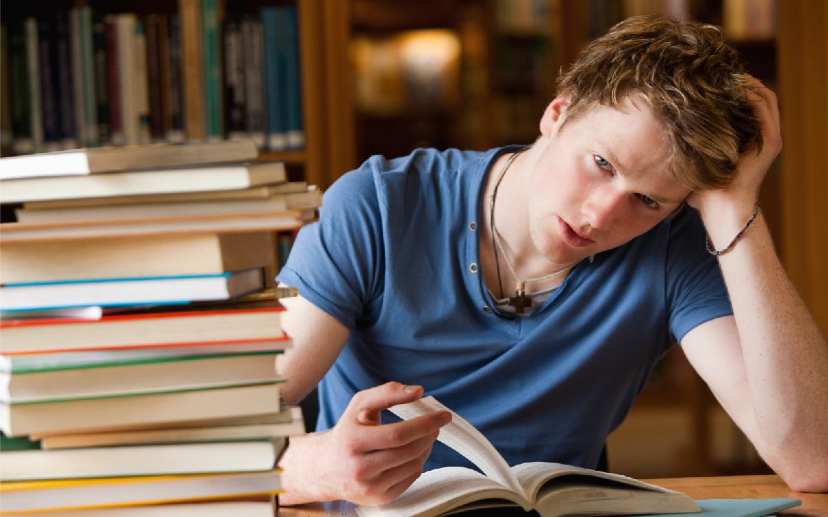 Позвоните студенту! Вместо меня...