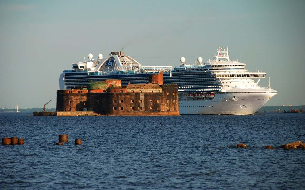 Остров стабильности или Электрик из соседнего двора